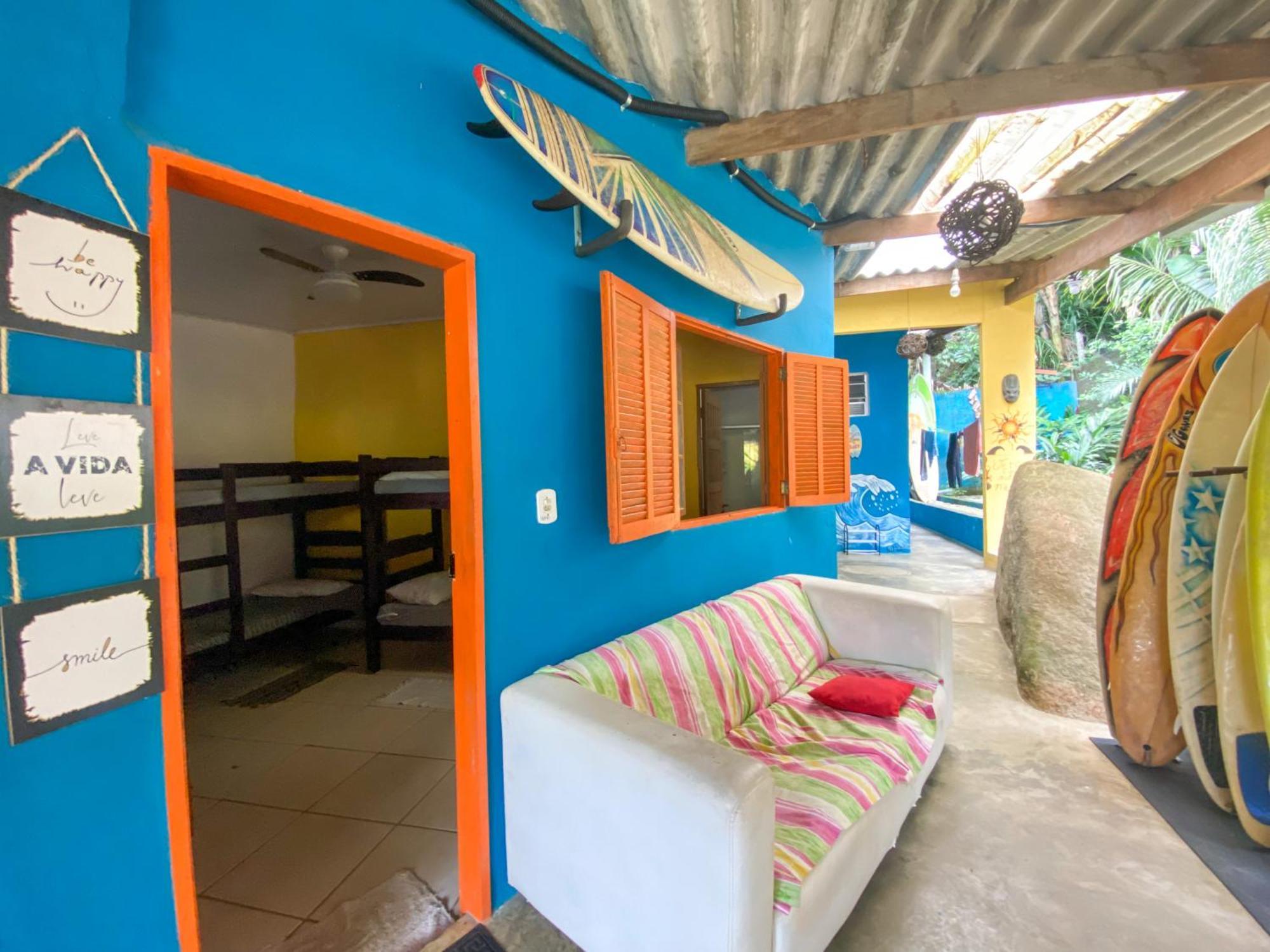 Sintonia Surf Hostel E Bar Ubatuba Rum bild